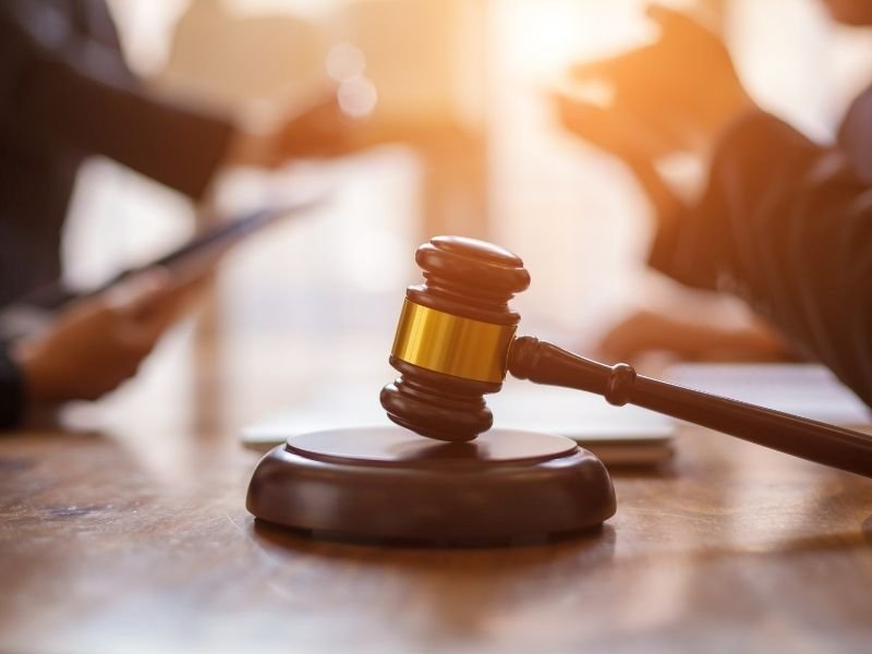 Advogado Crimes Contra a Fe Publica